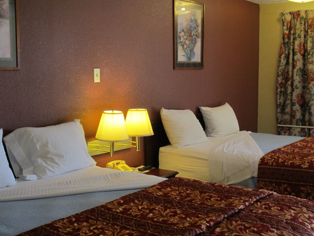 First Western Inn - photo 7