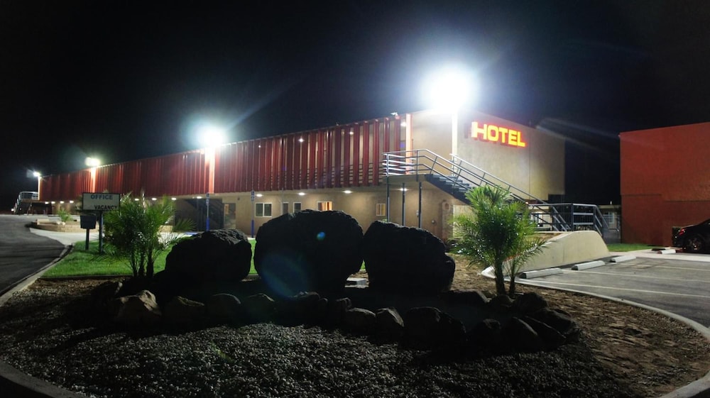 Apple Valley Hotel & Lodge - photo 24