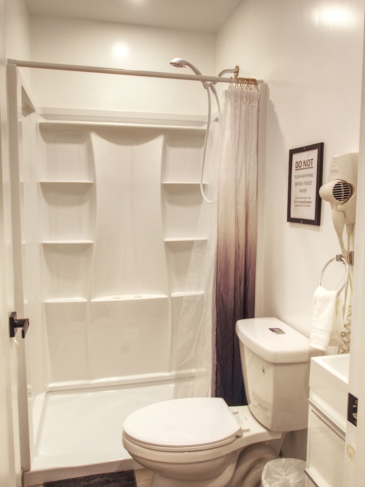Vermont Suites - photo 22