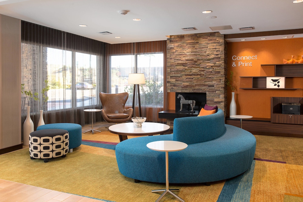 Fairfield Inn & Suites by Marriott Sacramento Folsom - photo 4
