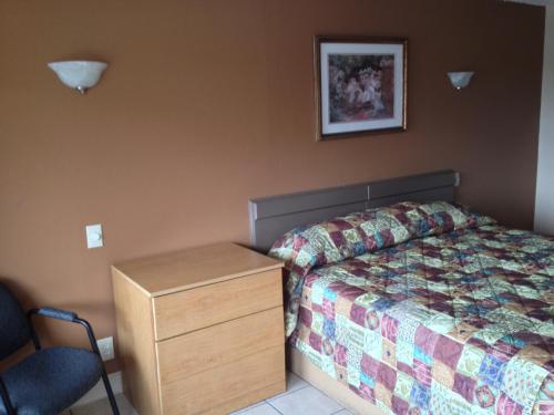 Austin Motor Inn - photo 50
