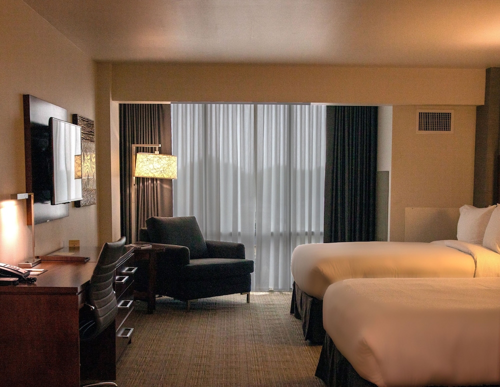 DoubleTree by Hilton Omaha Southwest - photo 11