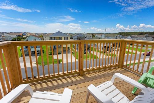 SDV309 Chiller Whale: 1 Block to Beach in Kill Devil Hills, United States