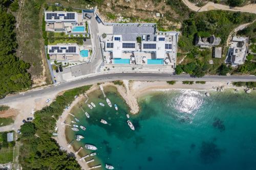 Luxury Omis Villa Sunset Paradise 5 Bedrooms Breathtaking Views — 4-Star Luxury Hotel in Omis, Croatia