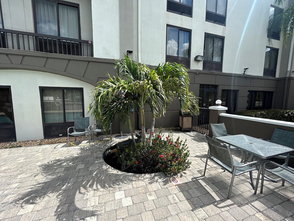 Spark by Hilton Fort Myers - photo 32
