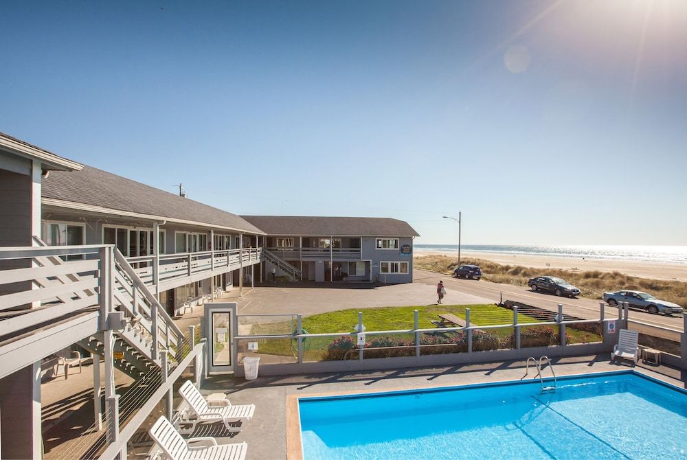 Sunset Surf Motel - photo 3
