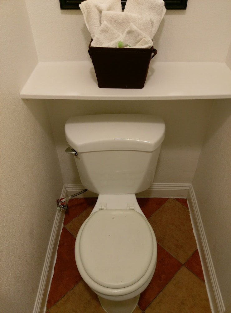 Monterey Inn Hotel - photo 49