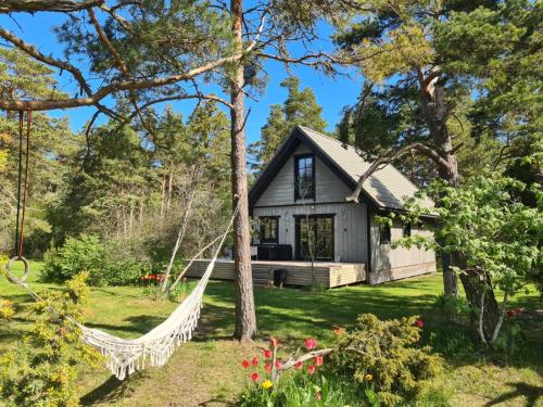 Elimaa Lepiku - carbon neutral hotel in Unknown City