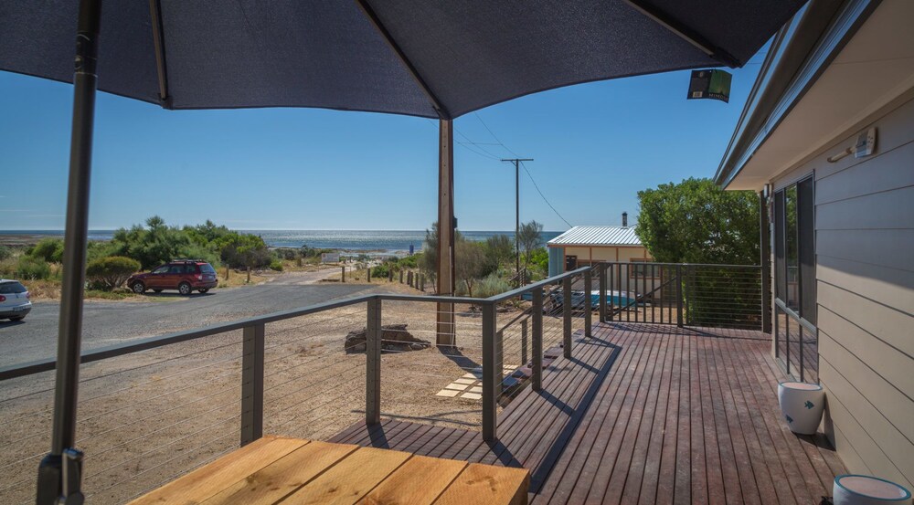 12 Lady Bay — hotel in Normanville