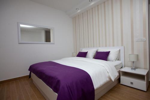 Rooms Ino — 4-Star Luxury Hotel in Kastel Luksic, Croatia