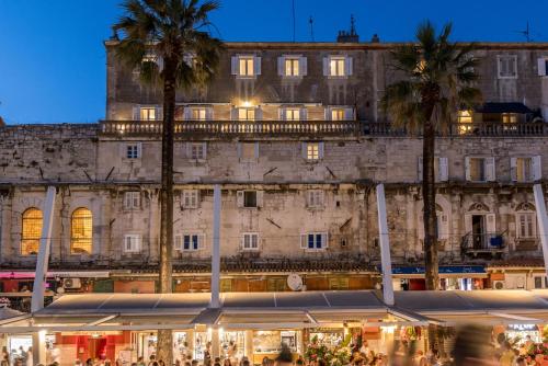 Palazzo Romano Suite 1 — 4-Star Luxury Hotel in Split, Croatia