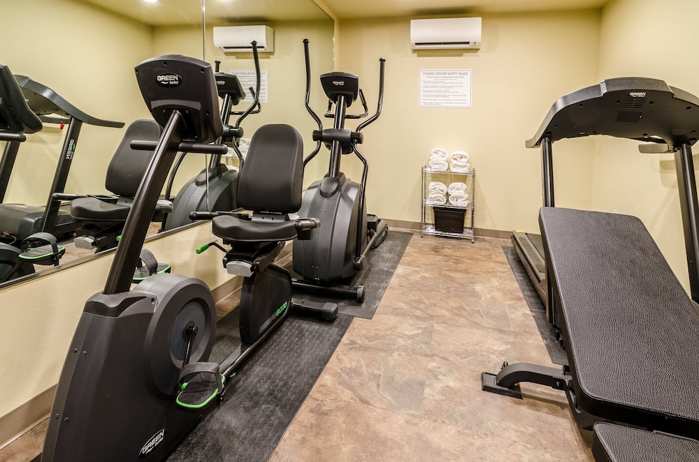 Cobblestone Inn & Suites Ord - photo 41
