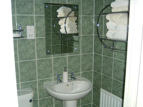The Edwardian Lodge Guest House — 4-Star Luxury Hotel in Salisbury, United Kingdom