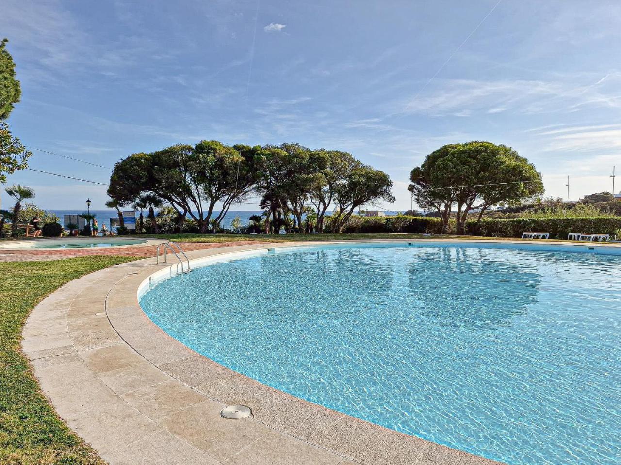 Encosta Da Praia — 4-Star Luxury Hotel in Porches, Portugal