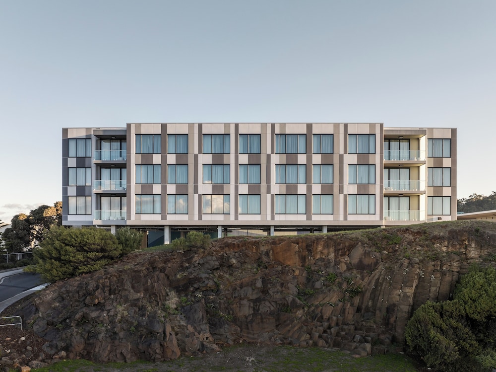 One North Terrace — hotel in Burnie