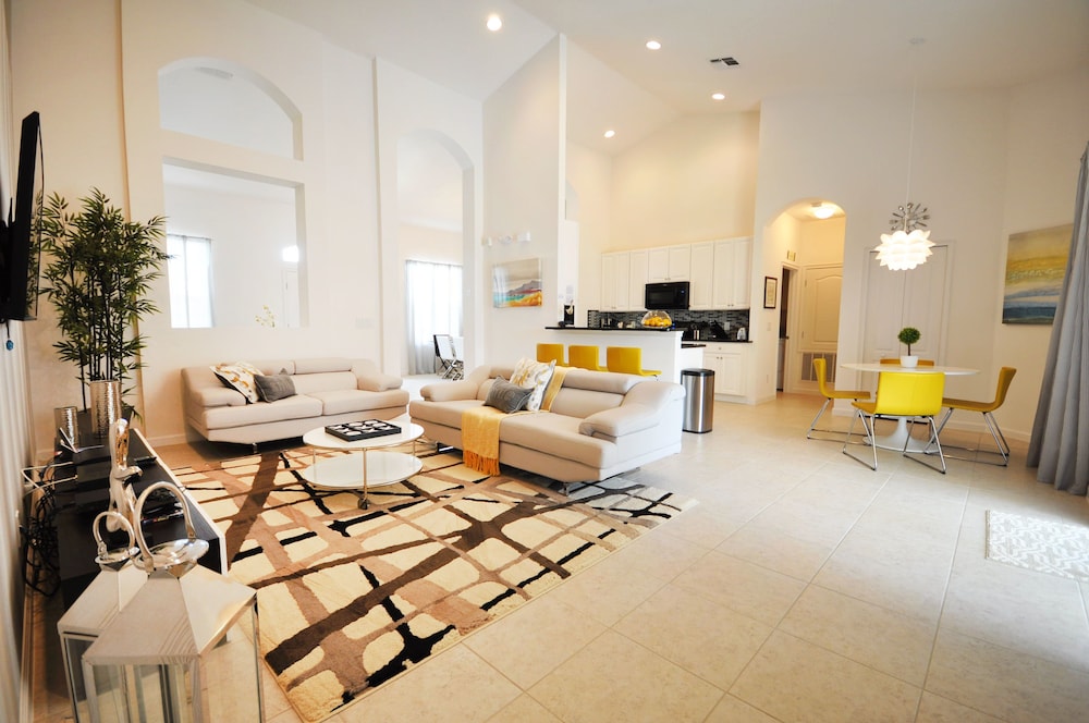 Solterra Resort by VHC Hospitality - photo 23