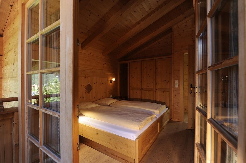 Chalets Huber — 4-Star Luxury Hotel in Mayrhofen, Austria