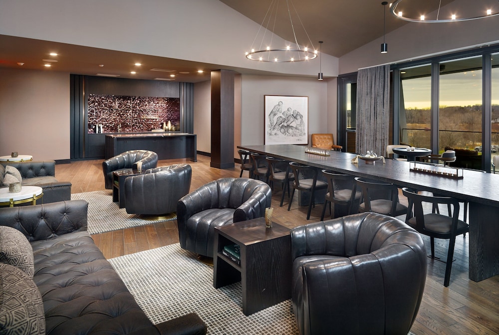 Omni Viking Lakes Hotel - photo 33