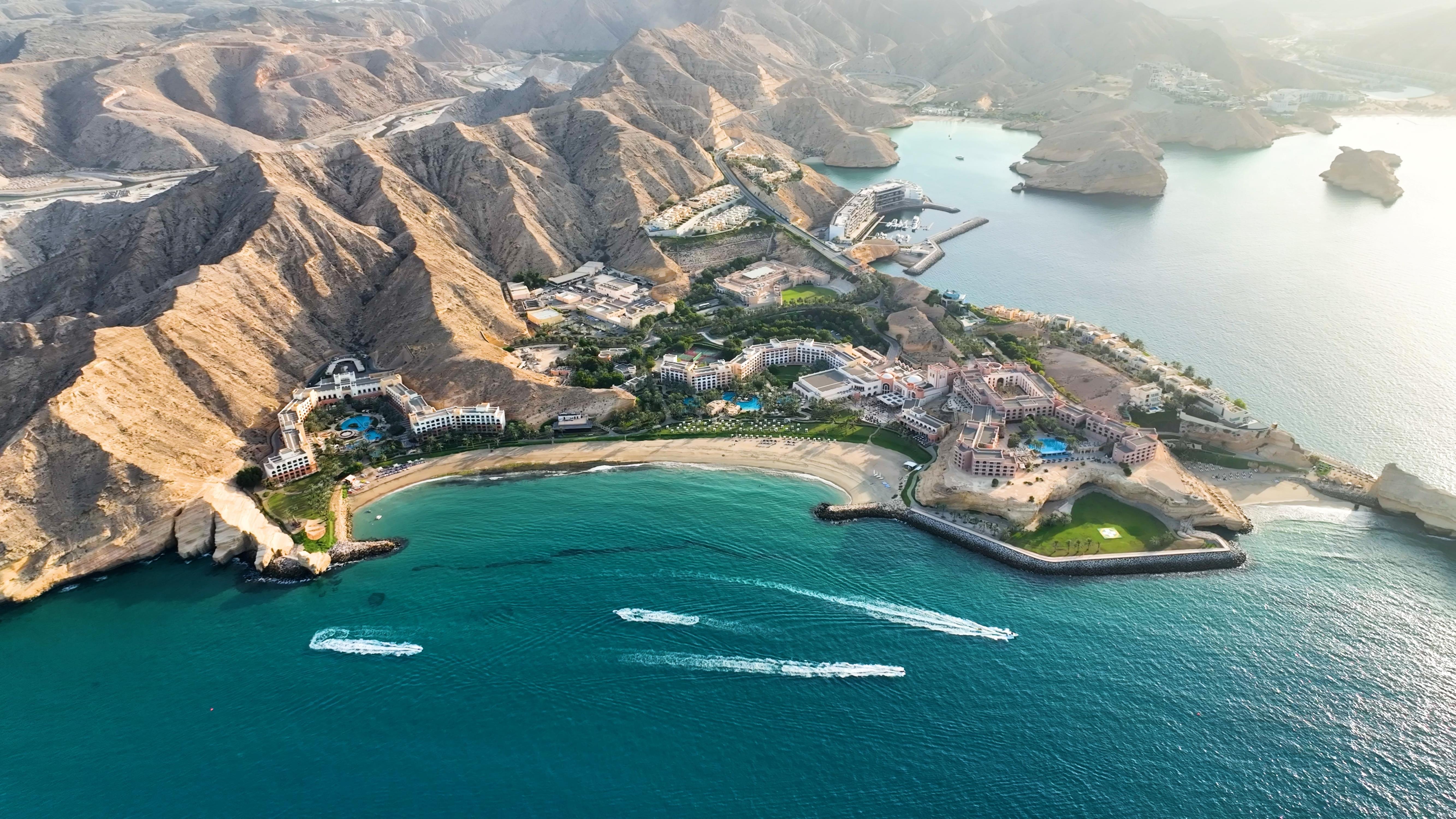 Shangri La Barr Al Jissah Resort & Spa Al Bandar — 5-Star Luxury Hotel in Muscat, Oman