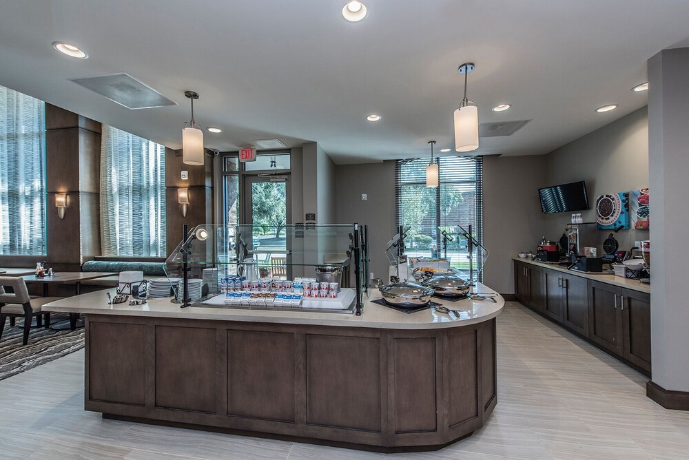 Staybridge Suites Charleston Mount Pleasant by IHG - photo 35