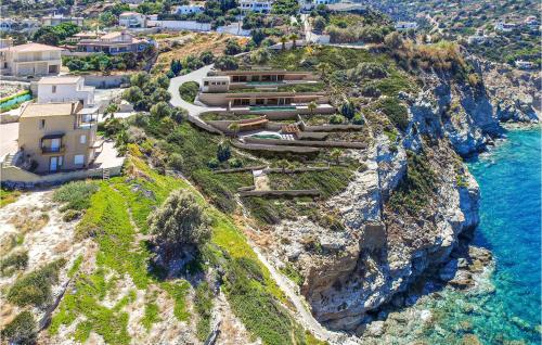 3 Bedroom Lovely Home In Gazi Heraklio — 5-Star Luxury Hotel in Irakleion, Greece