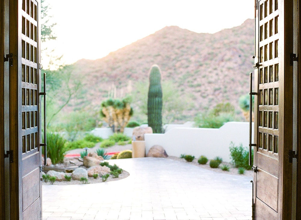 ADERO Scottsdale Resort Autograph Collection - photo 2