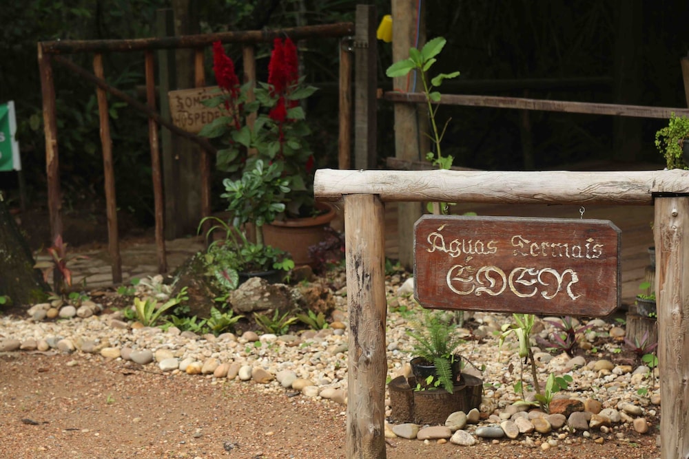 Pousada Éden Águas Termais in Minacu, Brasil