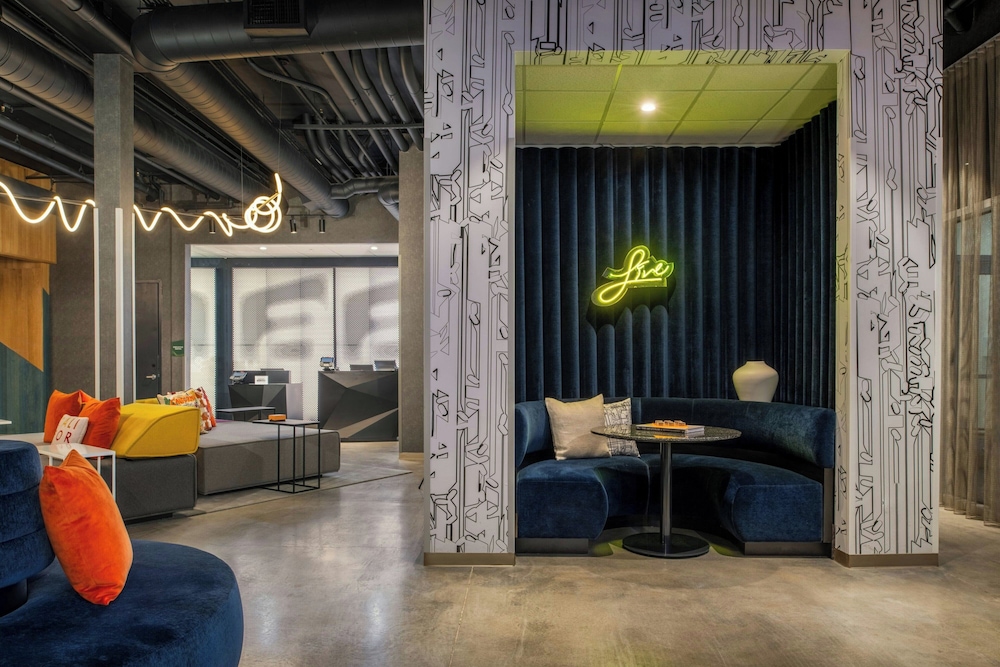 Aloft Sacramento Airport Natomas - photo 9