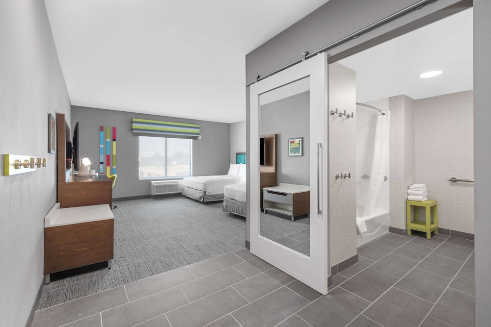 Hampton Inn & Suites by Hilton Bakersfield Central - photo 31