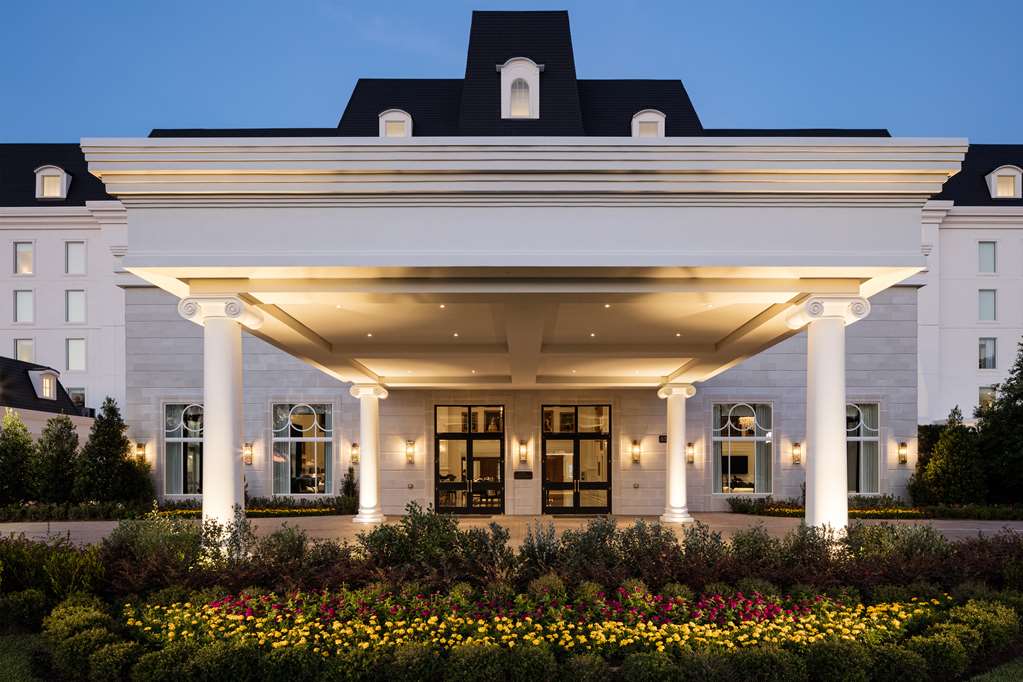 The Equestrian Hotel - carbon neutral hotel in Ocala