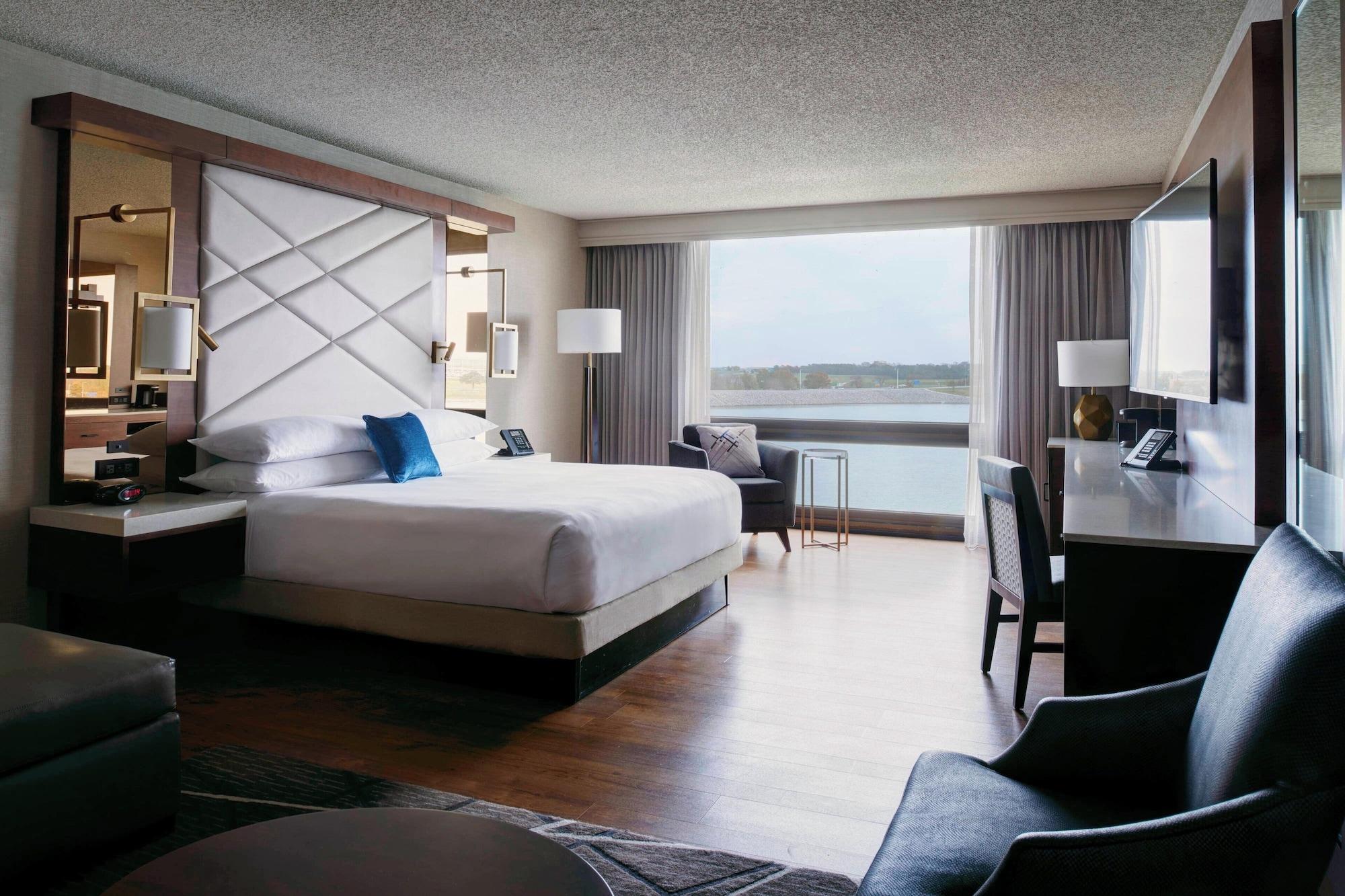Kansas City Airport Marriott - photo 10