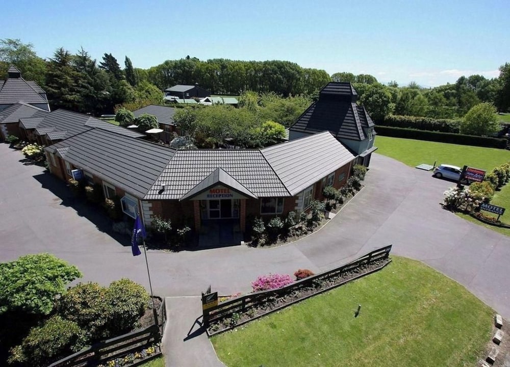 Chardonnay Motor Lodge