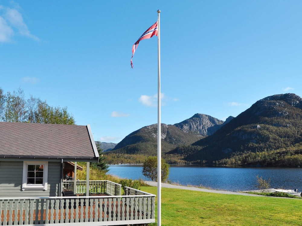 8 person holiday home in jørpeland By Traum — 4-Star Luxury Hotel in Jorpeland, Norway