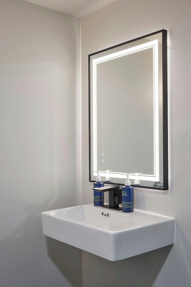 Four Points by Sheraton Englewood - photo 26