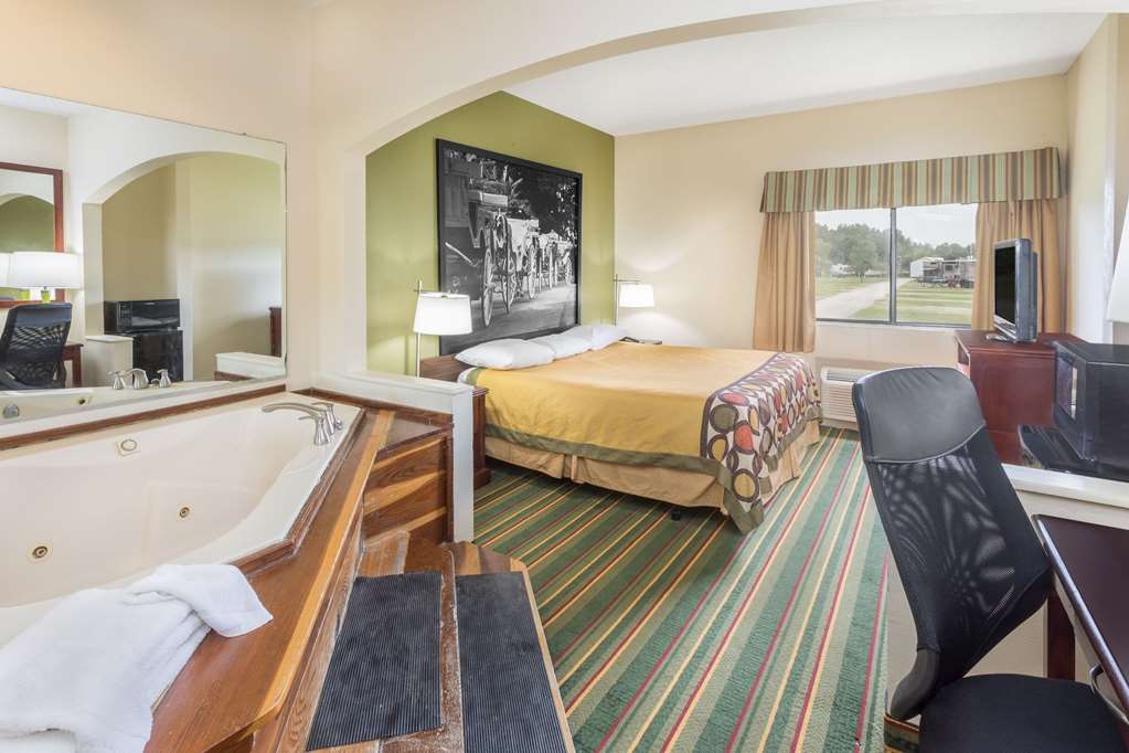 Super 8 by Wyndham Duson Lafayette West Area - photo 13