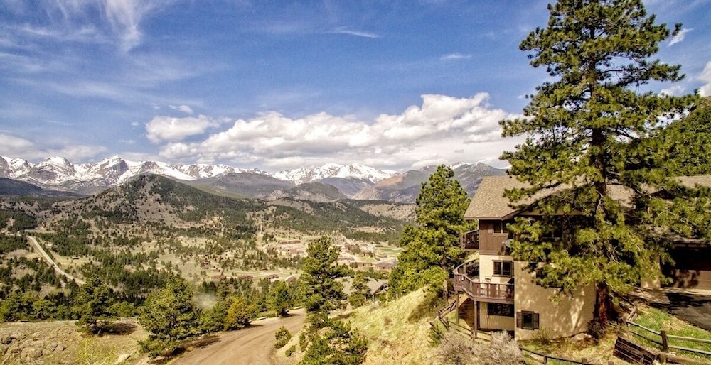Divine Luxury Vacation At Windcliff 3 Bedroom Home by RedAwning — 4-Star Luxury Hotel in Estes Park, United States