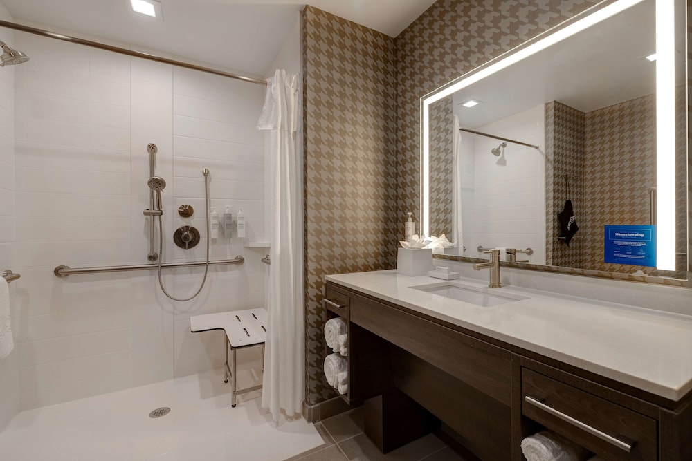Home2 Suites by Hilton Galveston - photo 32