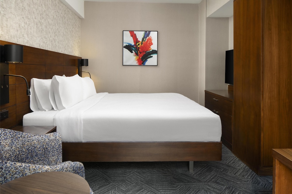 Hilton Garden Inn New York Midtown Park Ave - photo 11