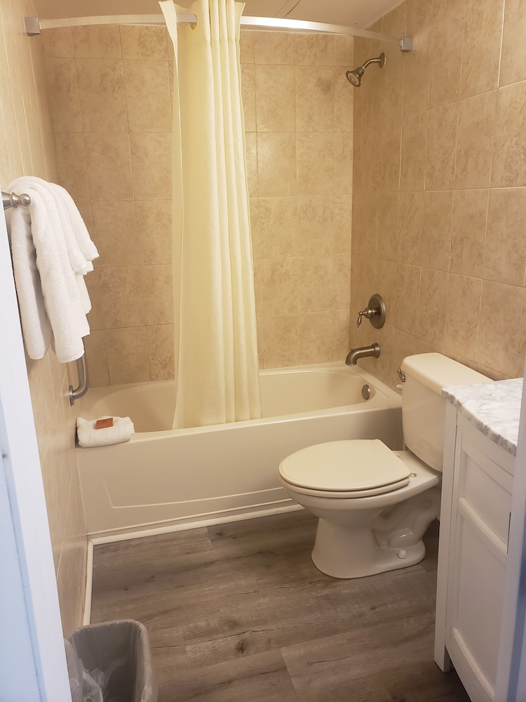 The Maverick Resort - photo 26