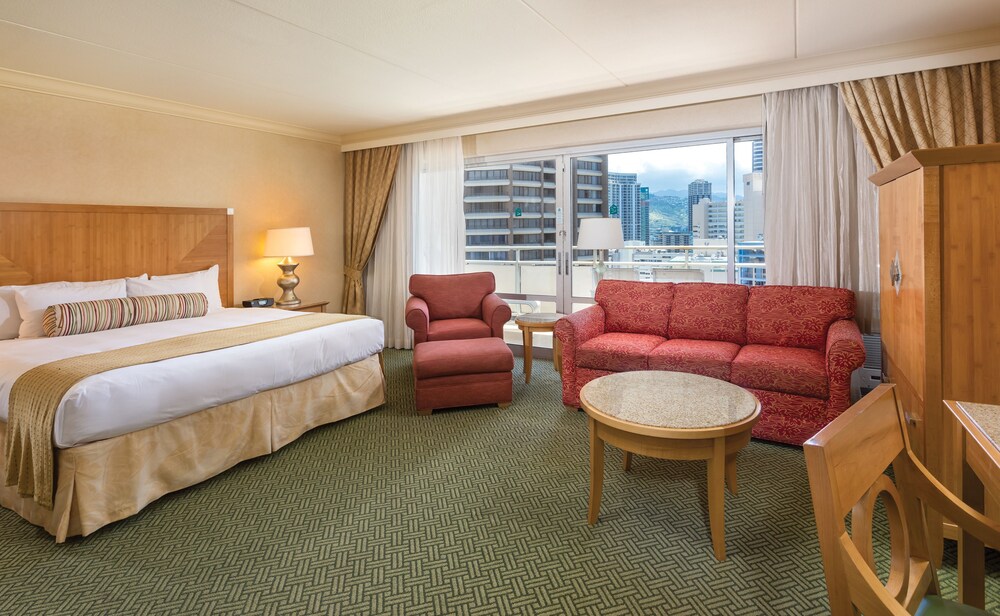Waikiki Marina Resort at the Ilikai - photo 4