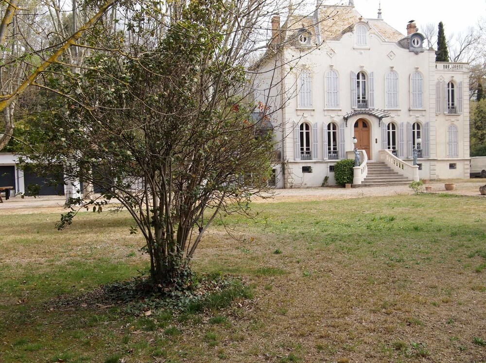 Domaine Shambala — hotel in Velaux