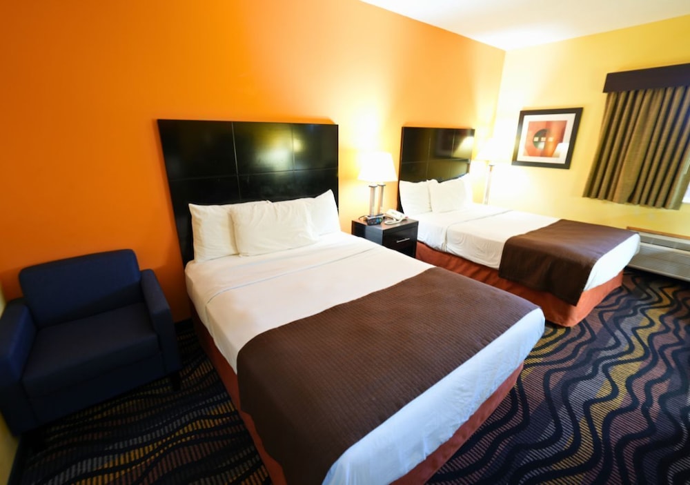 Rock Island Inn & Suites Streator IL - photo 5