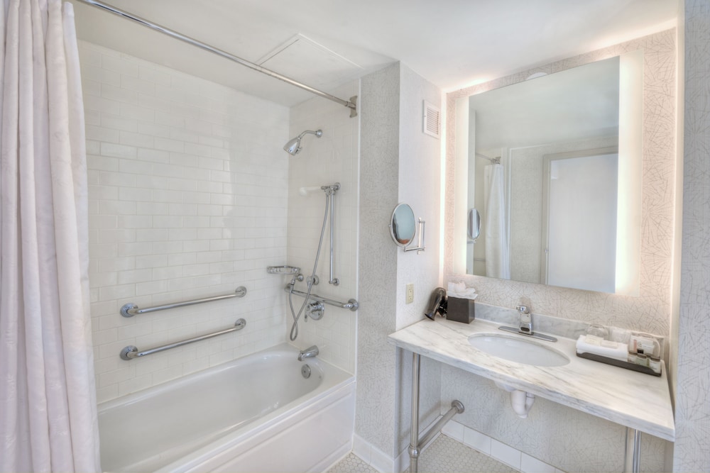 Sheraton Baltimore Washington Airport Hotel BWI - photo 12