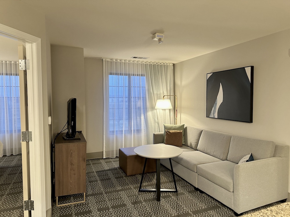 Staybridge Suites Milwaukee West Oconomowoc by IHG - photo 38