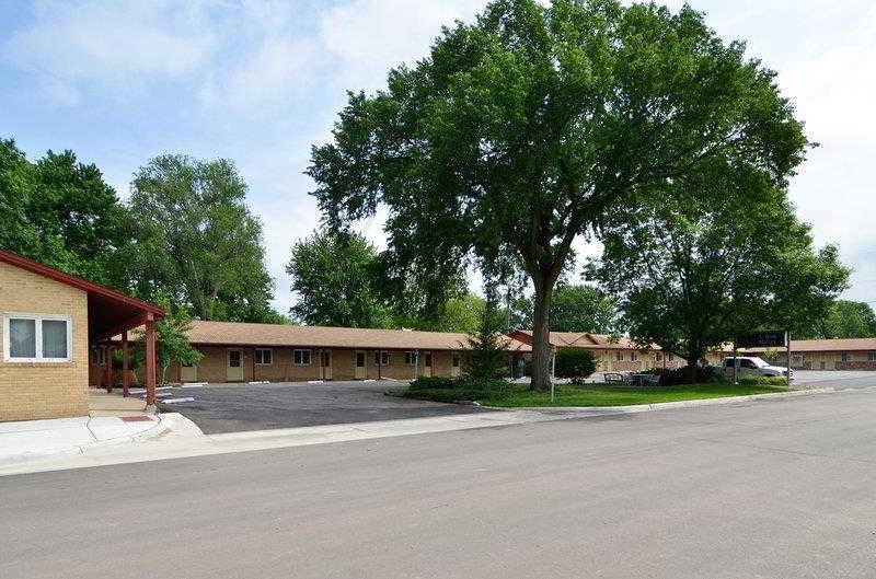 UBar Inn & Suites - featured photo