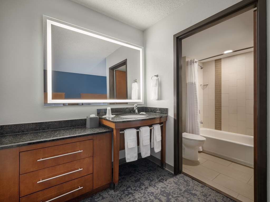 Hyatt Place Lakeland Center - photo 18