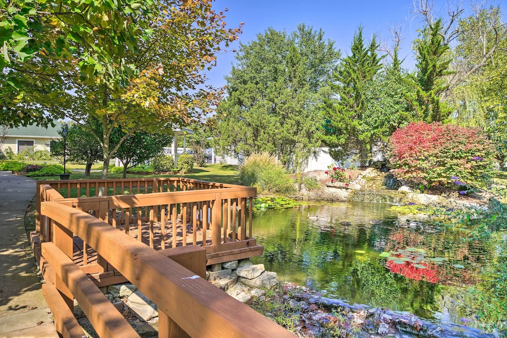 Branson Resort Condo w Lake Taneycomo Access - photo 17