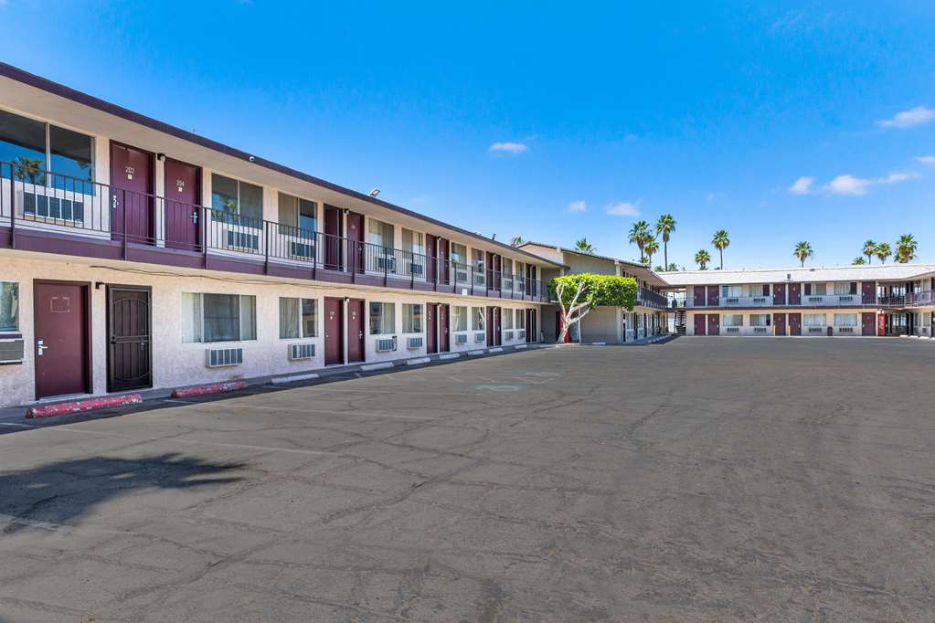 Knights Inn Yuma - photo 17