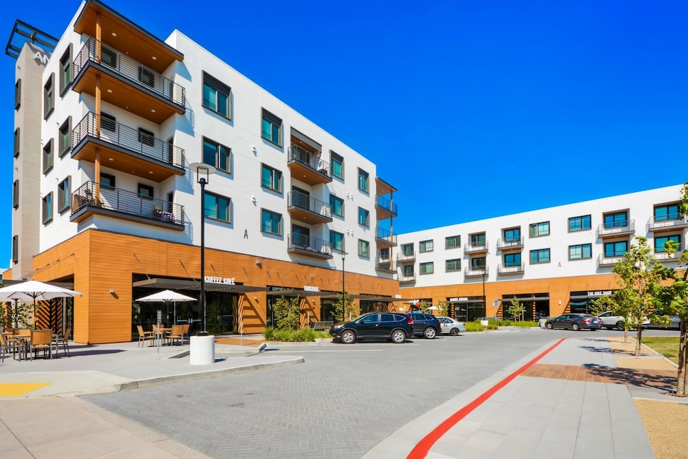 Global Luxury Suites in Menlo Park - photo 72
