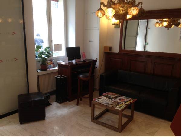 Hotel Agenor - last minute hotel in Paris